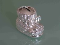 Emballage carton gris et papier soie.
